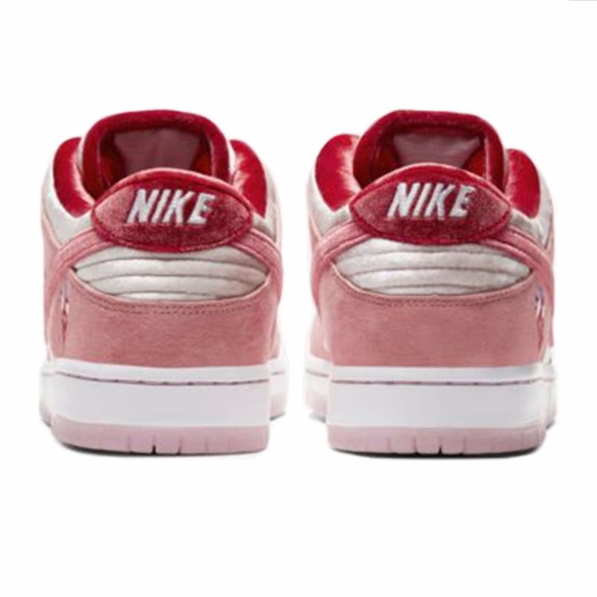 Nike SB Dunk Low StrangeLove Skateboards