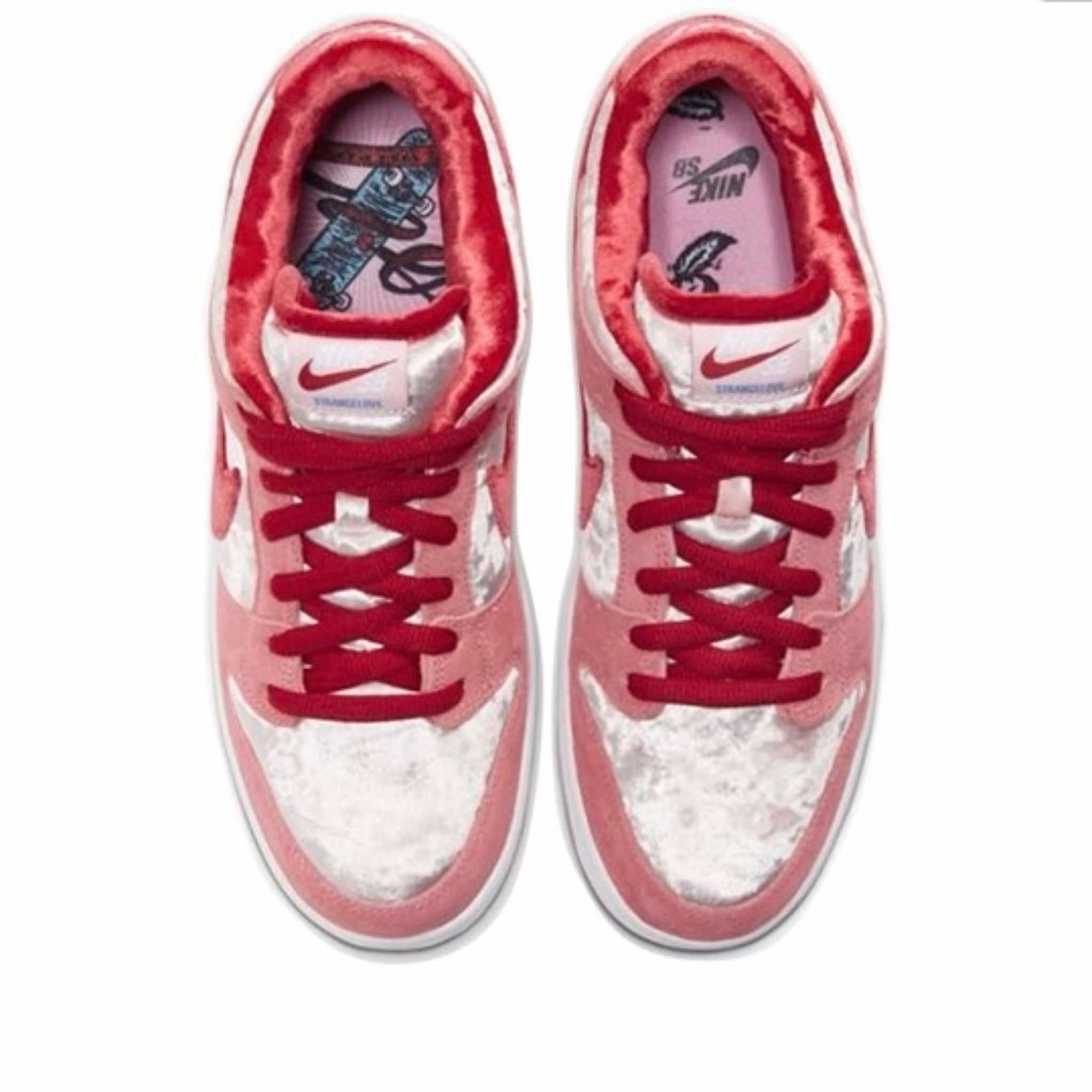 Nike SB Dunk Low StrangeLove Skateboards